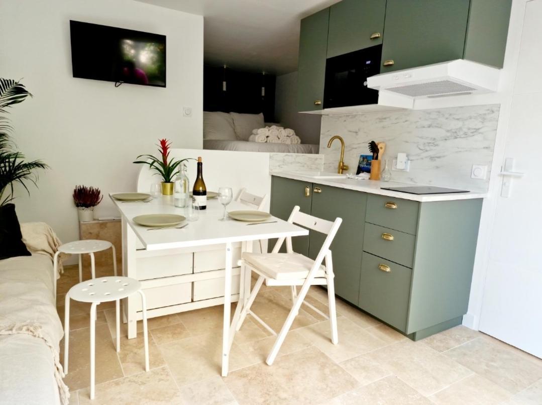 Studio Au Bas Des Cretes En Bas De Villa A La Ciotat Proche De La Mer Et De Marseille Zewnętrze zdjęcie